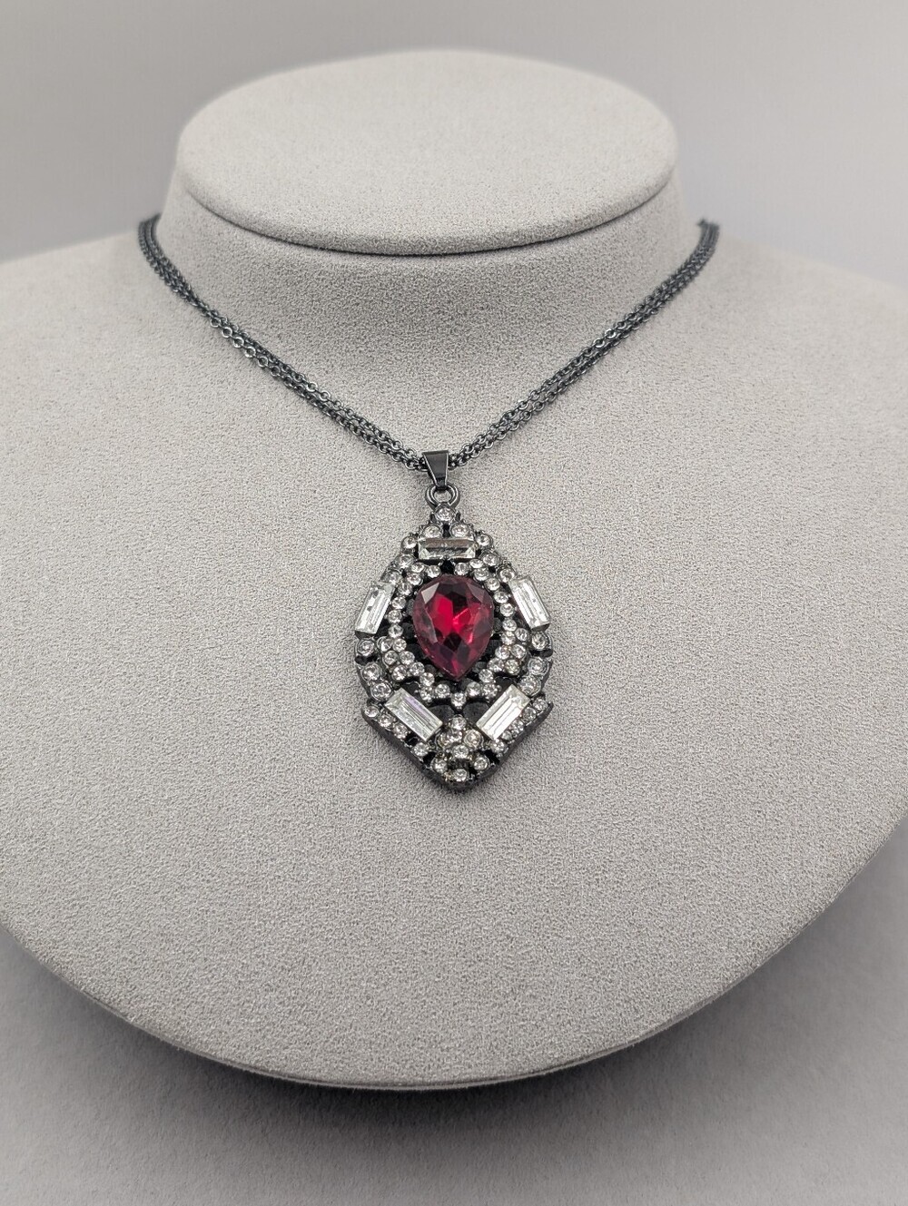 Amrita Singh Ruby Red Crystal Rhinestone Gunmetal Pendant Necklace M130